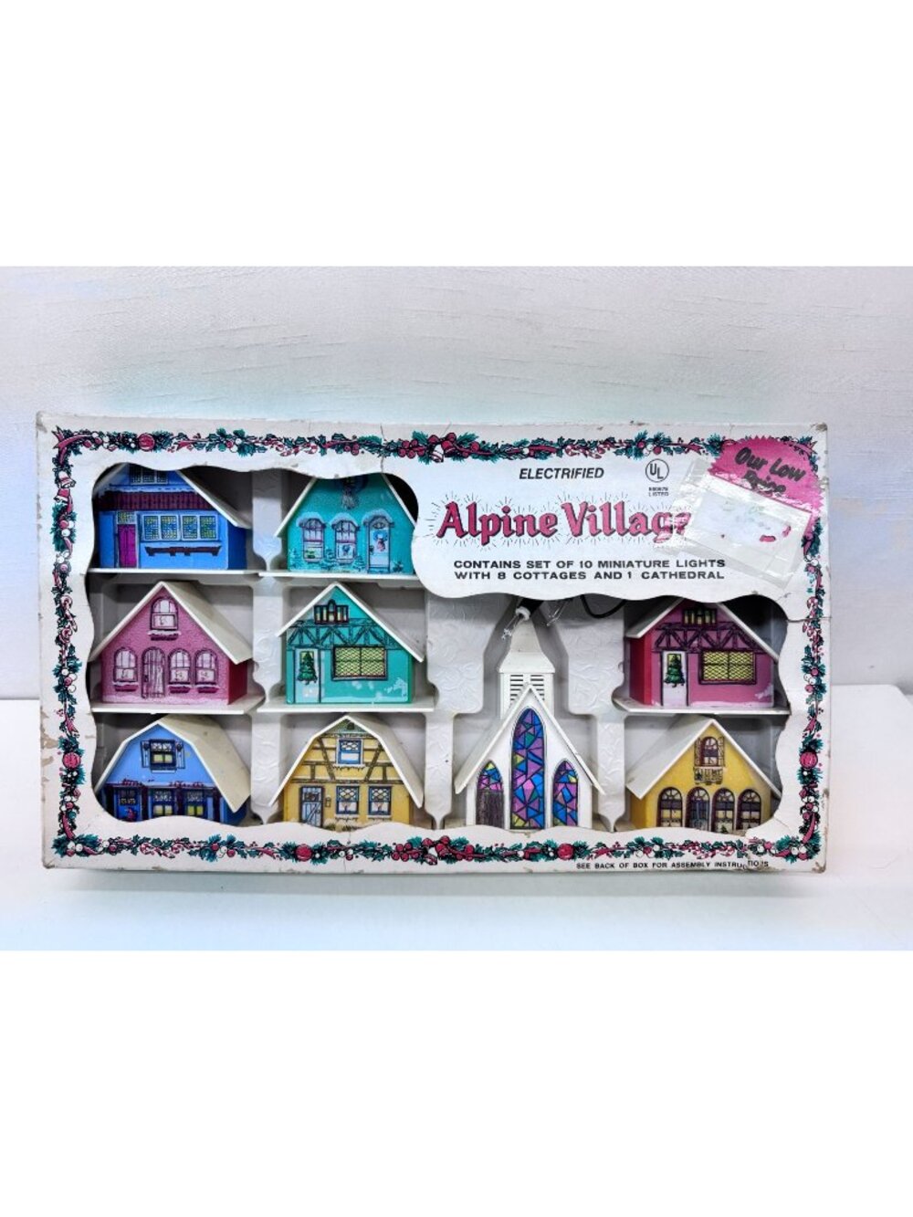 Vtg. Alpine Village Lighted Houses 10 set